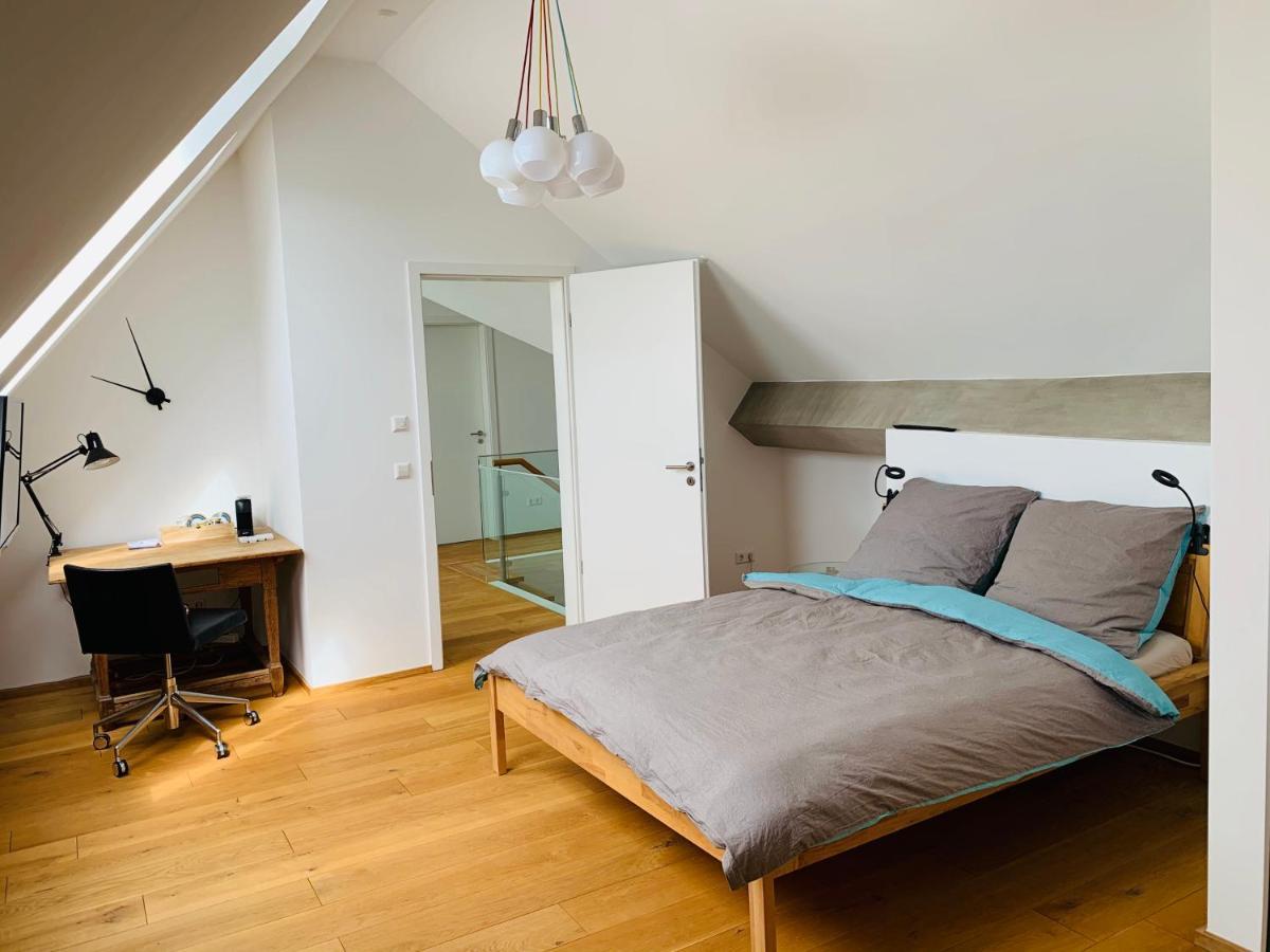 Exklusives Penthouse Im Ehemaligen Bunker Apartment Hanovra Exterior foto